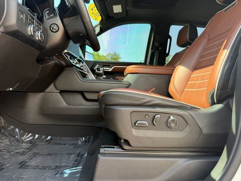 Used 2024 GMC Sierra 1500 Denali Ultimate AWD/4WD image 23