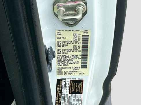 Used 2019 Nissan Frontier SV image 28