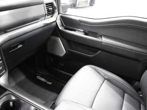 Used 2025 Ford F150 Lariat w/ Equipment Group 502A High AWD/4WD image 37