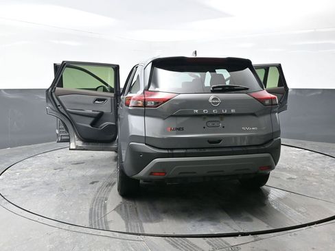 Used 2023 Nissan Rogue SV image 57