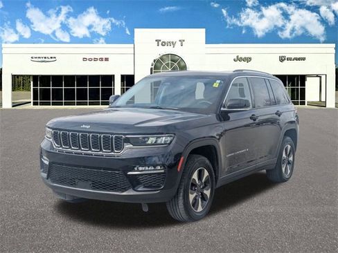 Used 2024 Jeep Grand Cherokee Limited 4xe image 3