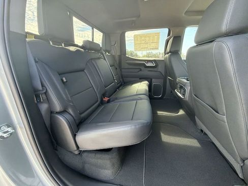 New 2026 GMC Sierra 1500 SLT w/ SLT Premium Plus Package AWD/4WD image 34