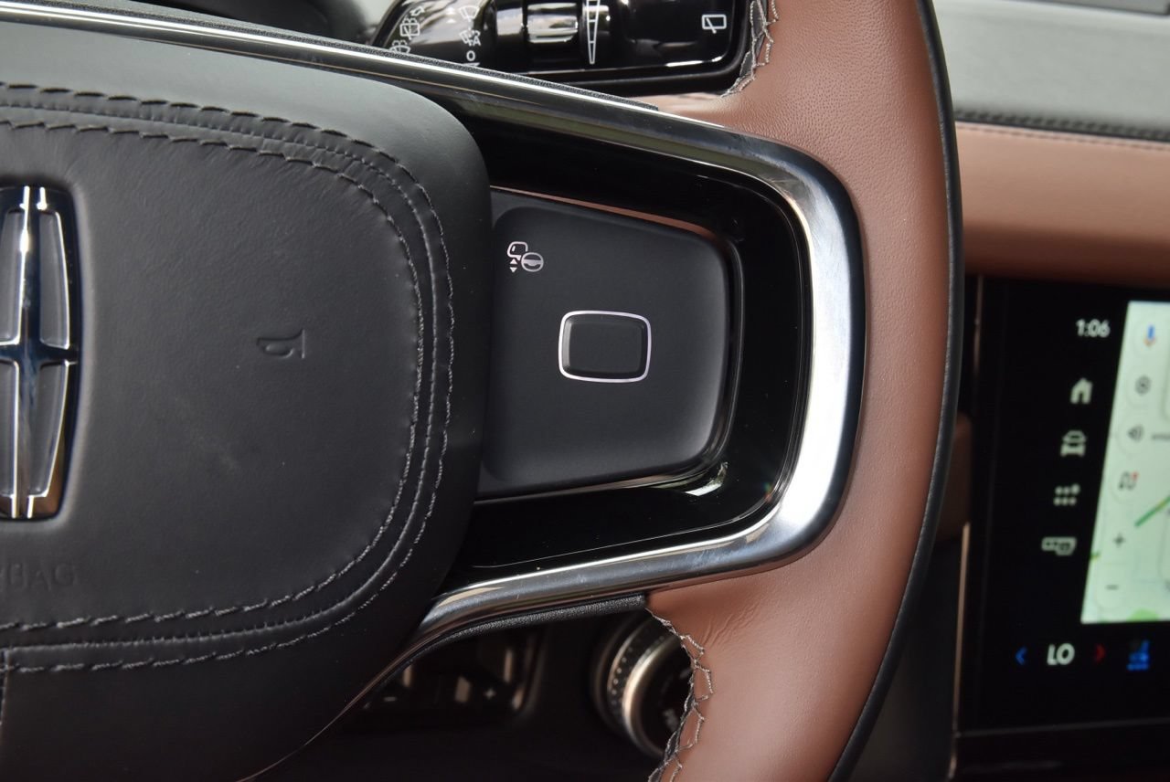 New 2026 Lincoln Navigator L Reserve AWD/4WD image 25