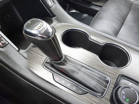 Used 2019 GMC Acadia SLT image 35