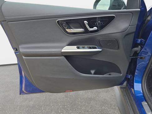 Used 2024 Mercedes-Benz GLC 300 4MATIC w/ AMG Line image 26