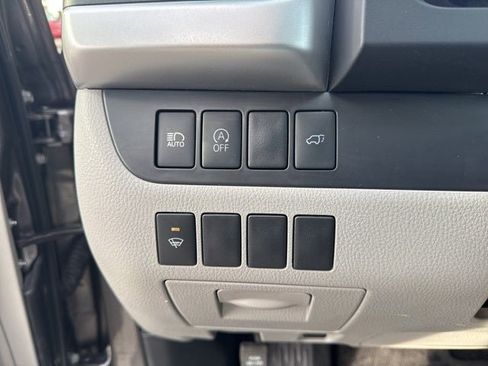 Used 2017 Toyota Highlander XLE image 27