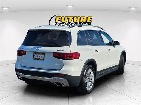 Used 2020 Mercedes-Benz GLB 250 4MATIC image 4