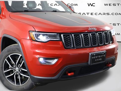 Used 2018 Jeep Grand Cherokee Trailhawk w/ Trailhawk Luxury Group image 46