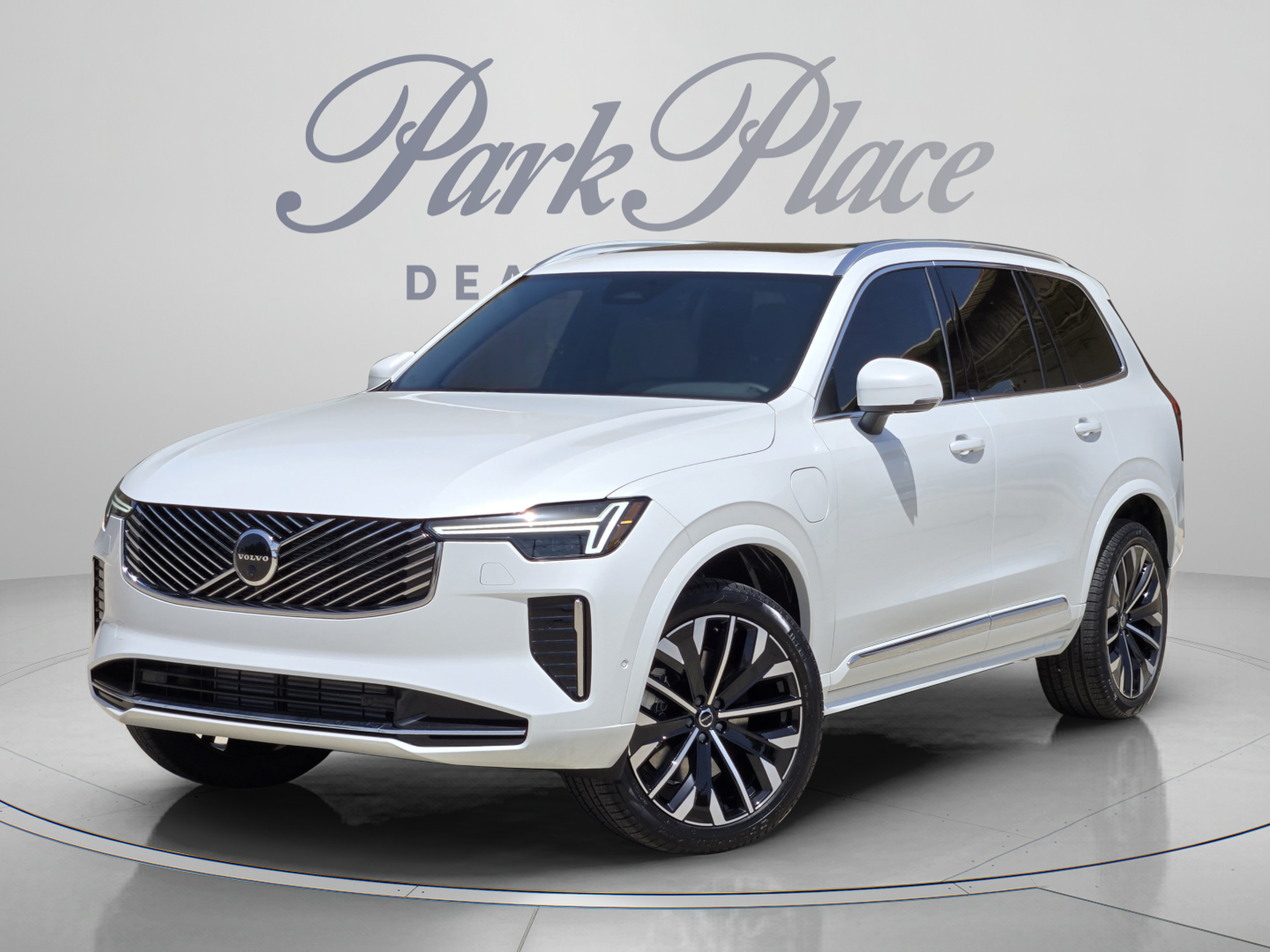 New 2026 Volvo XC90 T8 Plus w/ Protection Package Premier AWD/4WD image 1