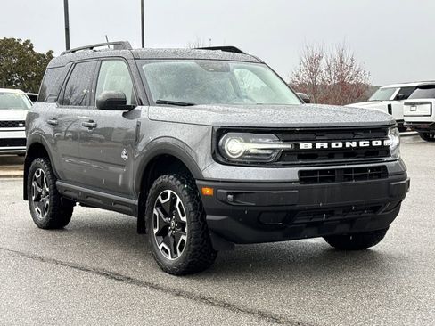 Used 2021 Ford Bronco Sport Outer Banks w/ Outer Banks Package (96D) image 7