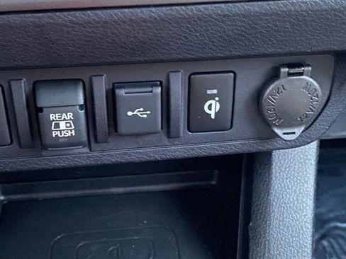 Used 2021 Toyota Tacoma TRD Off-Road image 22