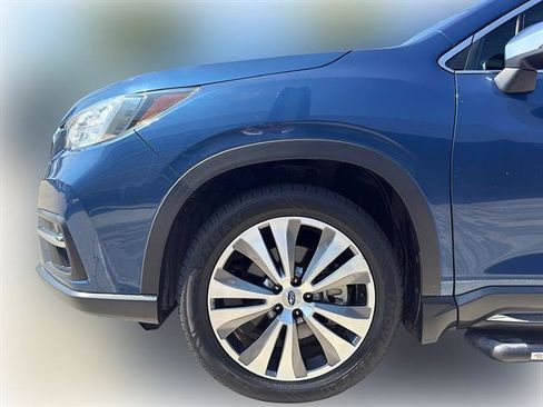 Used 2022 Subaru Ascent Touring AWD/4WD image 3