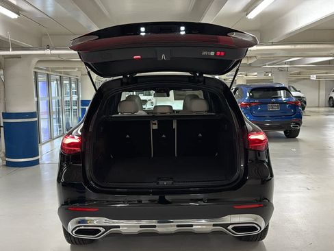 New 2026 Mercedes-Benz GLC 300 GLC 300 image 9