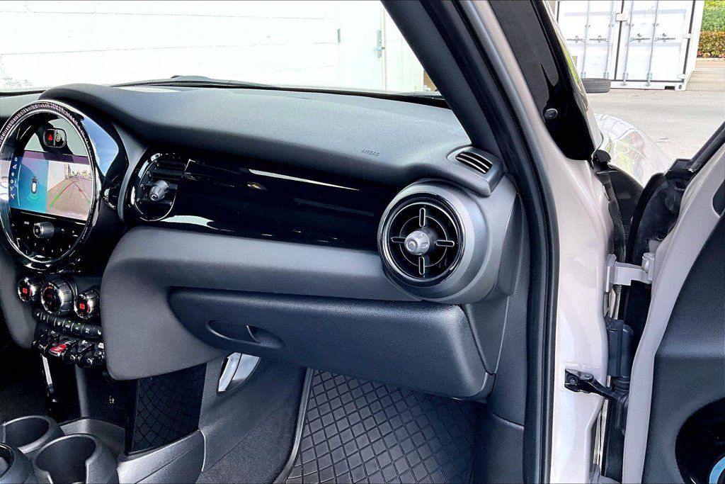 Used 2022 MINI Cooper S FWD image 17