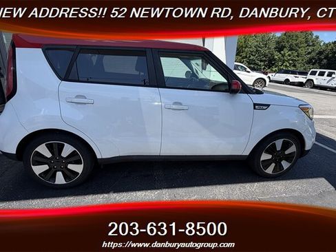 Used 2017 Kia Soul + w/ Designer's Package FWD image 6