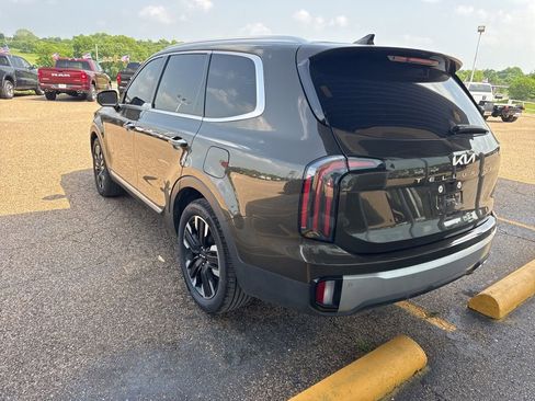 Used 2023 Kia Telluride SX Prestige AWD/4WD image 5
