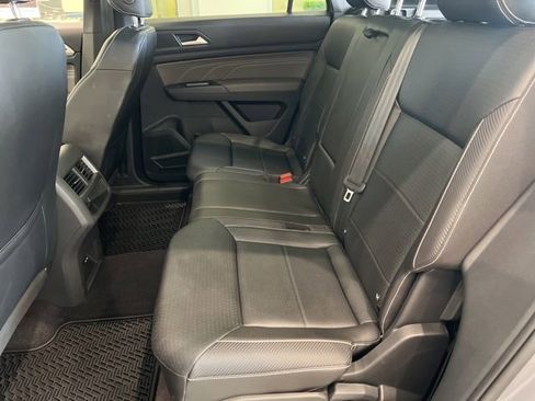 Used 2021 Volkswagen Atlas Cross Sport SE w/ Panoramic Sunroof Package AWD/4WD image 14