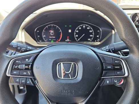 Used 2019 Honda Accord EX image 12