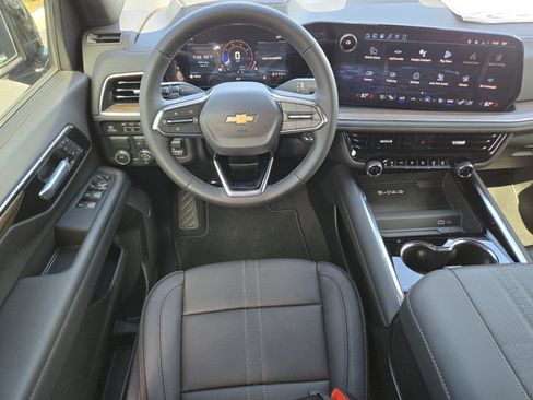 New 2026 Chevrolet Suburban High Country image 11