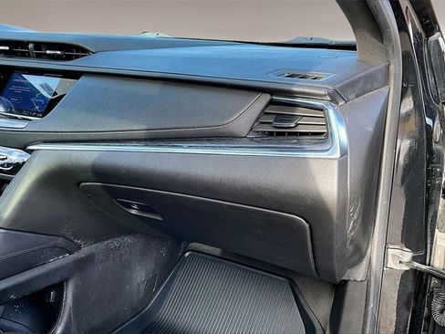 Used 2023 Cadillac XT5 Premium Luxury image 16