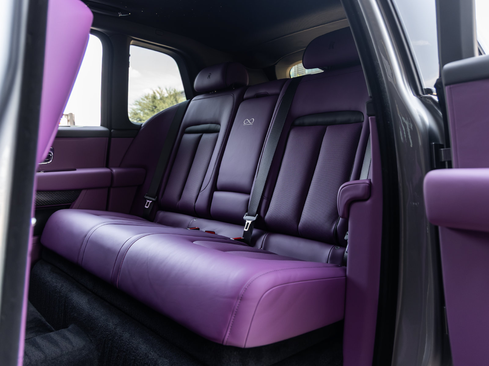 New 2027 Rolls-Royce Cullinan Black Badge AWD/4WD image 49