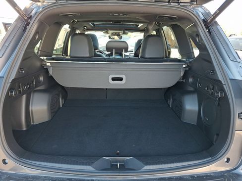 Certified 2025 Subaru Forester Limited image 27