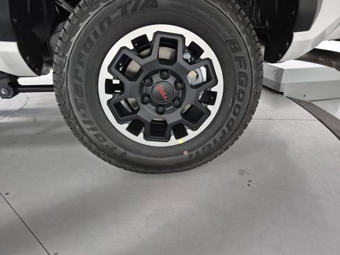 New 2025 Toyota Tacoma TRD Off-Road image 13