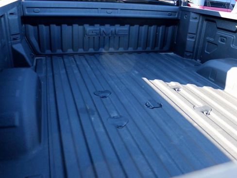 Used 2025 GMC Sierra 2500 Denali Ultimate image 10