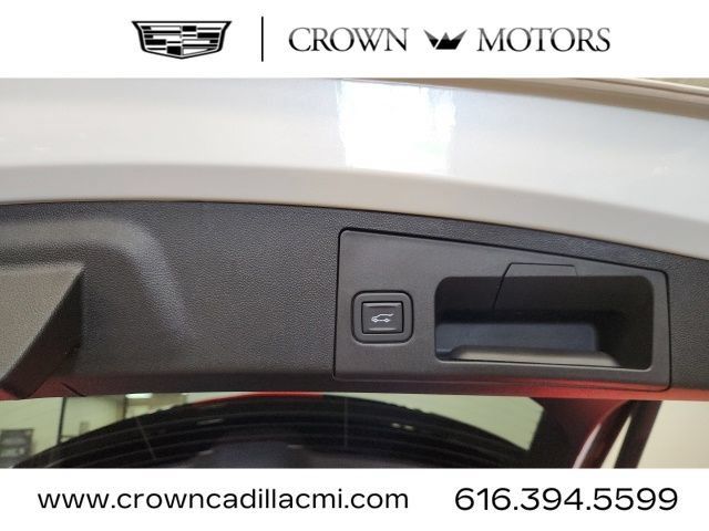 Certified 2023 Cadillac XT4 Luxury w/ Driver Awareness Package FWD image 26
