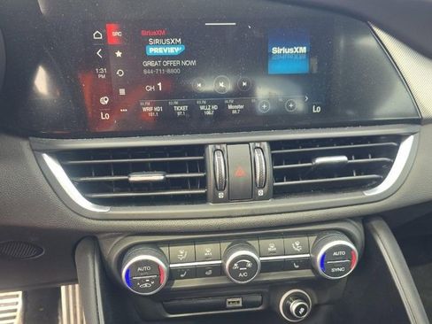 Used 2024 Alfa Romeo Giulia Veloce image 10