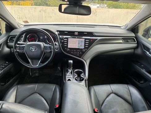 Used 2019 Toyota Camry XSE image 15