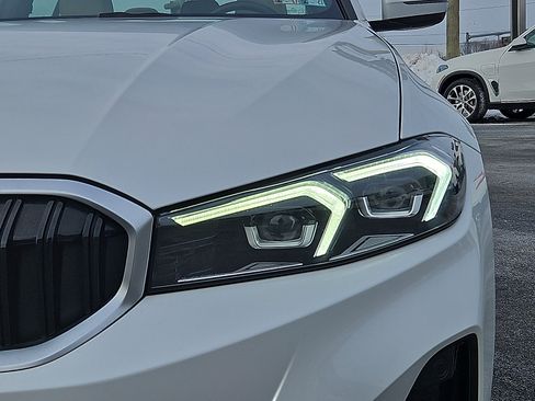 Used 2023 BMW 330i xDrive Sedan w/ Driving Assistance Package AWD/4WD image 9