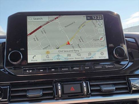 Used 2025 Nissan Pathfinder SL AWD/4WD image 29