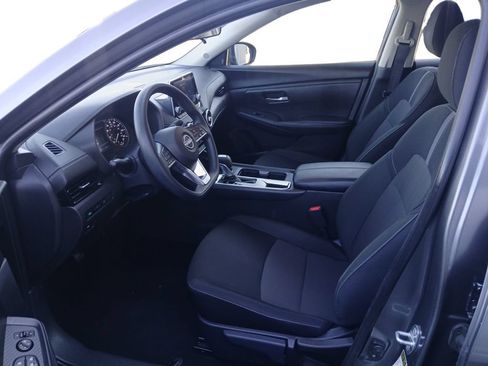 Used 2025 Nissan Sentra SV FWD image 19