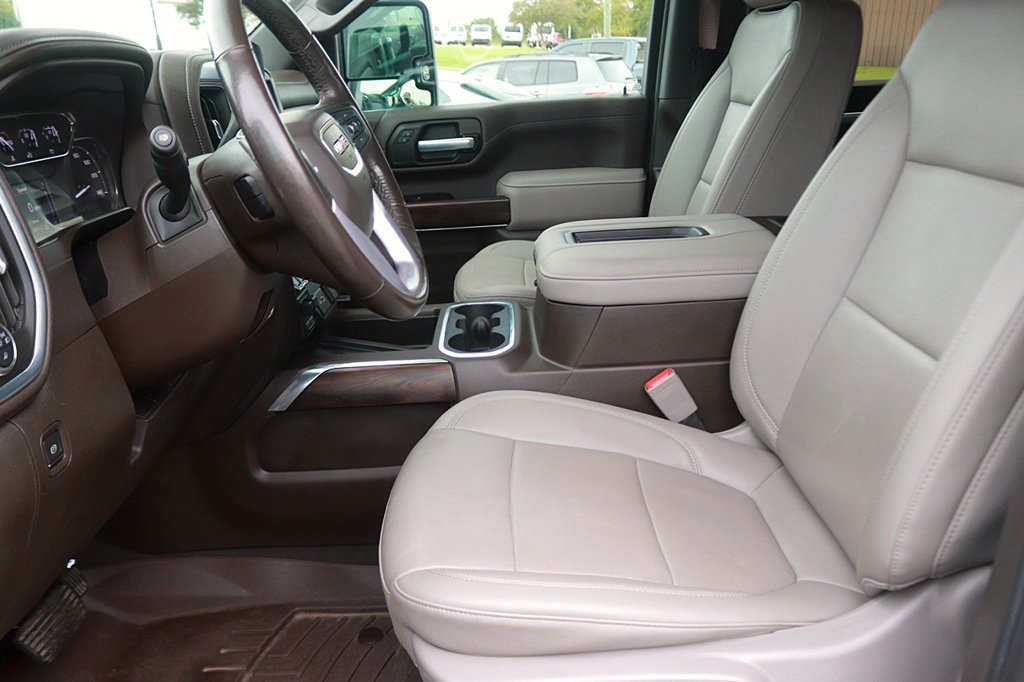 Used 2021 GMC Sierra 2500 SLT w/ SLT Preferred Package AWD/4WD image 16