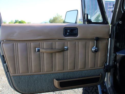 Used 1988 Jeep Wrangler Sahara AWD/4WD image 26