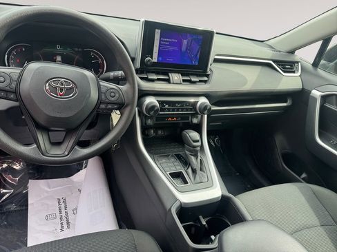Used 2024 Toyota RAV4 LE image 10