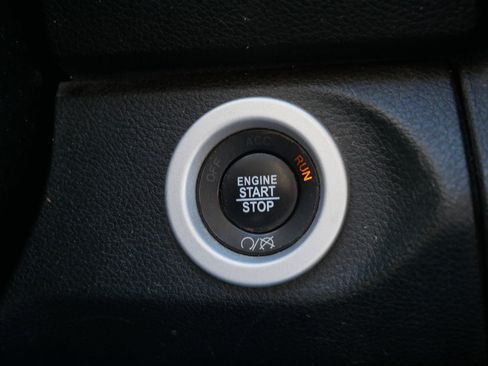 Used 2018 RAM 1500 Laramie w/ Convenience Group image 27