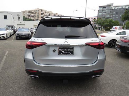 Used 2025 Mercedes-Benz GLE 450 4MATIC image 3