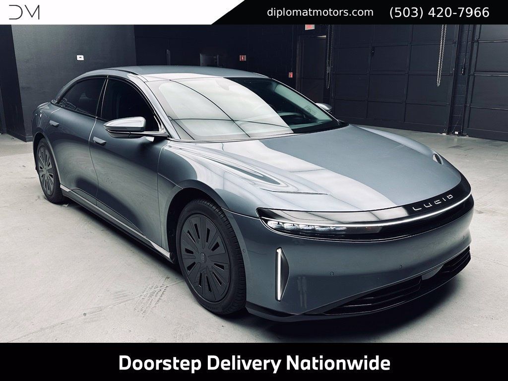Used 2025 Lucid Air Pure RWD image 9