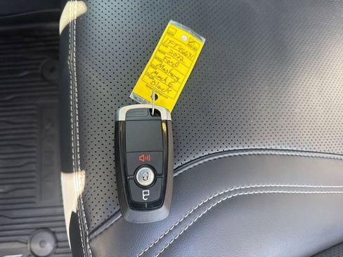 Used 2022 Ford Mustang Mach-E Premium AWD/4WD image 35