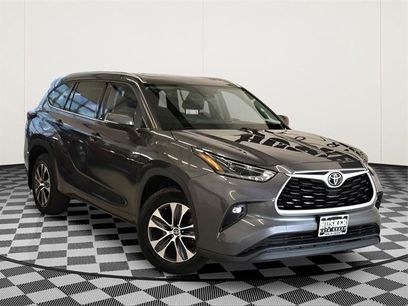 Used 2021 Toyota Highlander XLE