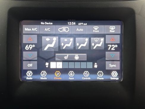 Used 2020 Jeep Cherokee Latitude Plus AWD/4WD image 7