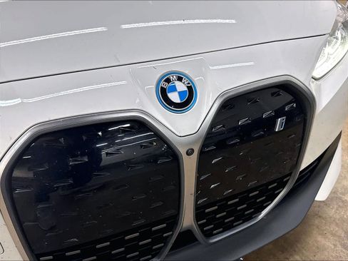 Used 2024 BMW i4 eDrive35 w/ Premium Package RWD image 32