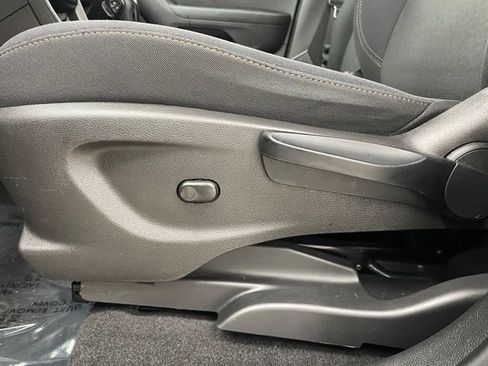 Used 2020 Chevrolet Trax LS w/ Tint and Cruise Package AWD/4WD image 11