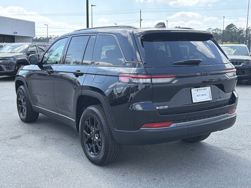 New 2026 Jeep Grand Cherokee Altitude AWD/4WD image 6