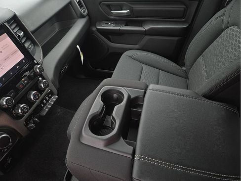 Used 2025 RAM 1500 Warlock AWD/4WD image 40