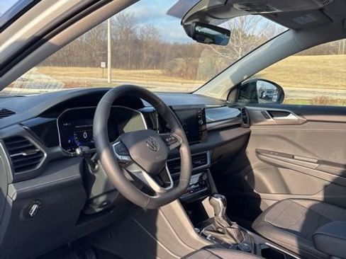 New 2026 Volkswagen Taos SE AWD/4WD image 13
