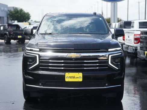 Used 2026 Chevrolet Tahoe LT w/ Comfort Package RWD image 3