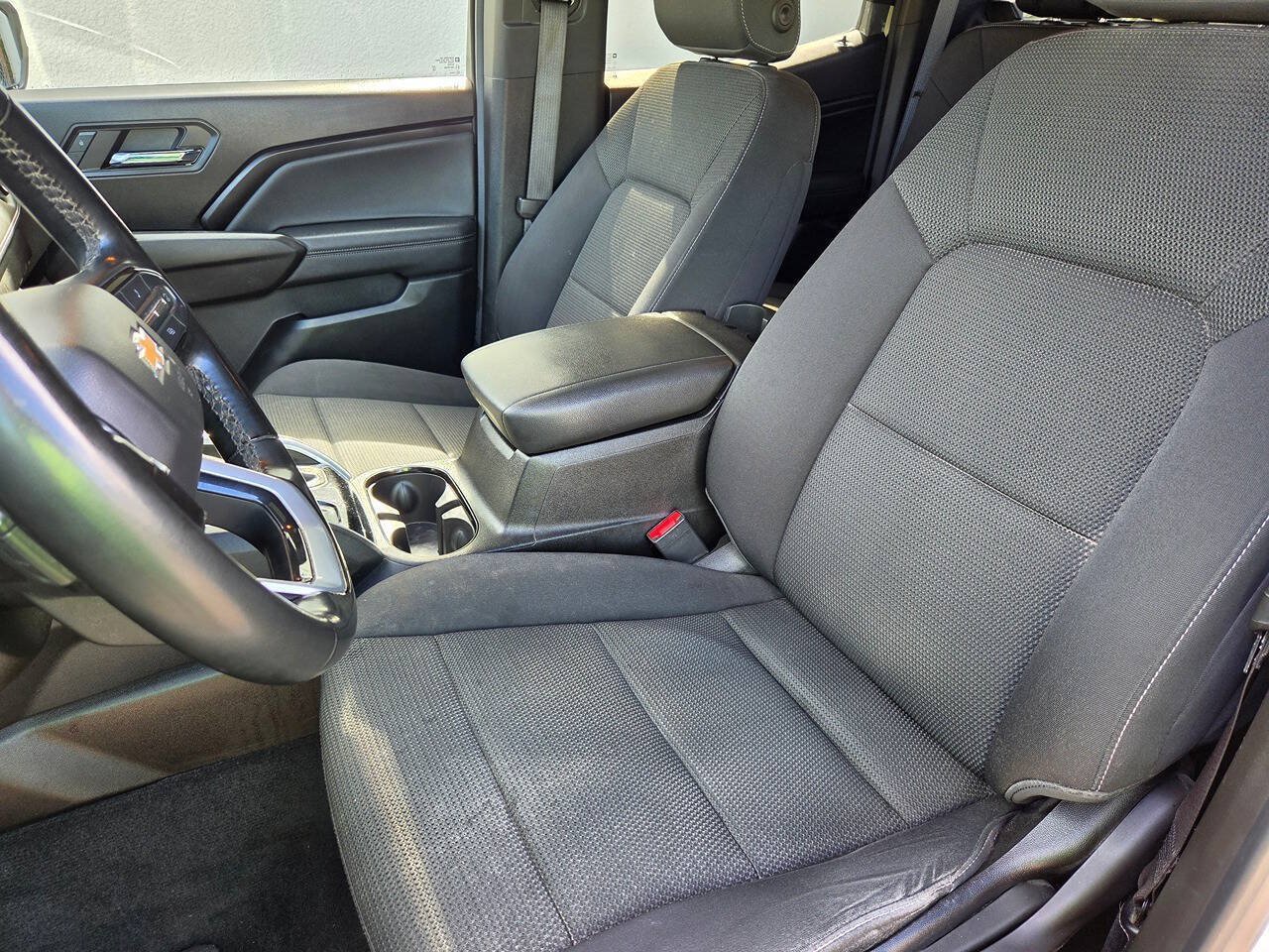 Used 2023 Chevrolet Colorado LT w/ LT Convenience Package AWD/4WD image 20